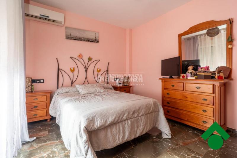 Foto 1d2d7c63-a461-45f4-982b-044163e5e516. Maison jumelée avec parking dans Moraleda de Zafayona