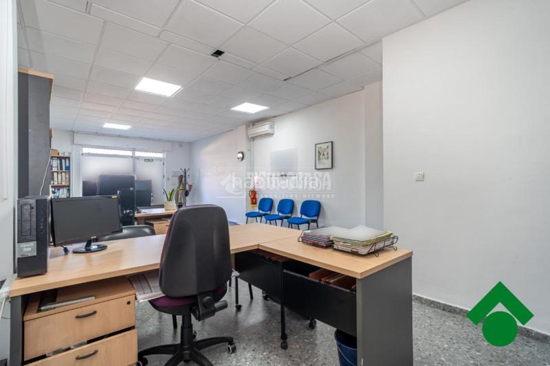 Foto 0a925008-cfef-4d55-8eb8-61db2a0b83b5. Local comercial a Santa Fe