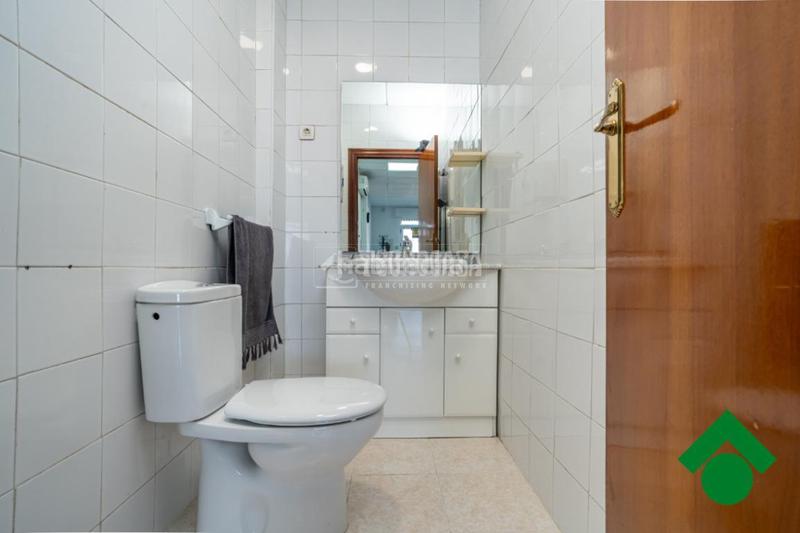 Foto 157df10f-1d92-48a9-814c-251f8a846157. Local comercial a Santa Fe