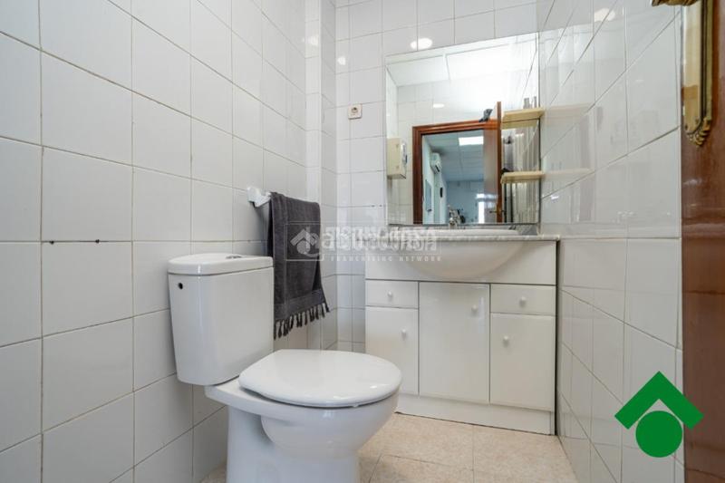 Foto 5975ad03-5f2c-4f05-b7dc-a5706c073bf9. Local comercial a Santa Fe