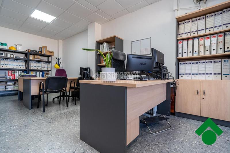 Foto 8311e336-0da3-4ab8-8d8c-fc78a7305dfd. Local comercial a Santa Fe