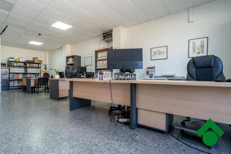 Foto f3bccdcc-8740-4e10-9252-4c47ebe8b062. Local comercial a Santa Fe