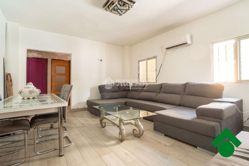 Foto 638ce654-d695-4f4e-b38a-37d1d4037f1a. Casa aparellada a Santa Fe
