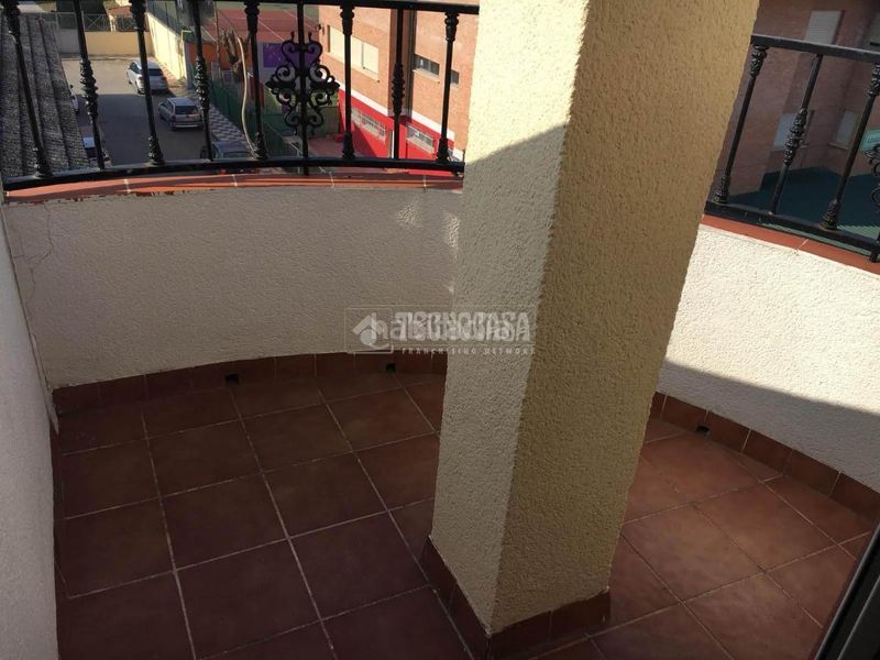 Foto 3f6f8c4a-c497-4975-9c07-5ac598856897. Pis a Huétor Tájar