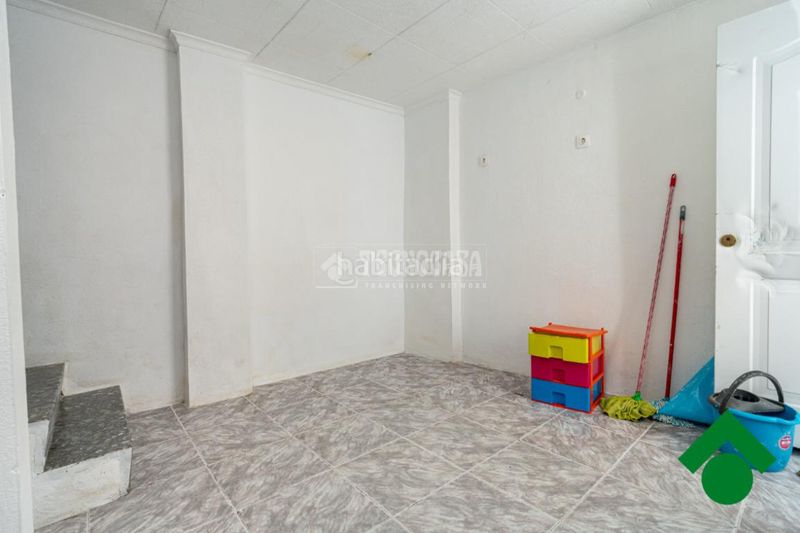 Foto 7e7967eb-1c69-46bb-baa9-f1e14ac96cd9. Casa aparellada a Santa Fe