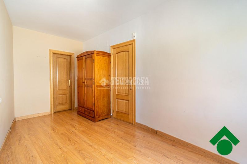 Foto d15db063-1e66-4eb4-bb5c-394ef69d8b79. Piso  en venta en Santa Fe