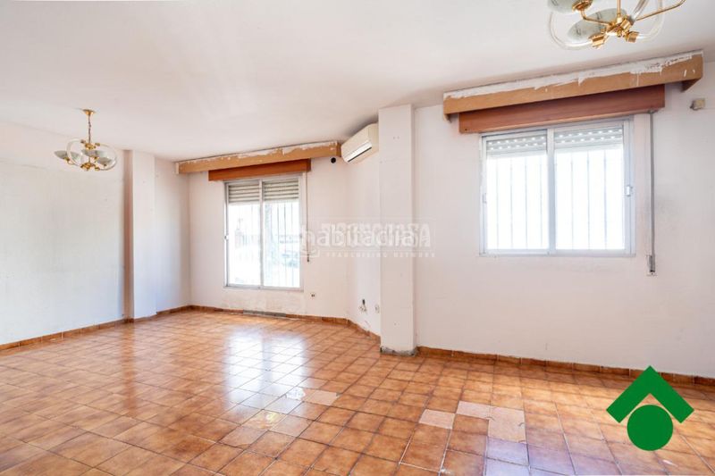 Foto 6c318ecf-7f51-4f3d-92f0-cef6e7da6225. Casa aparellada a Santa Fe