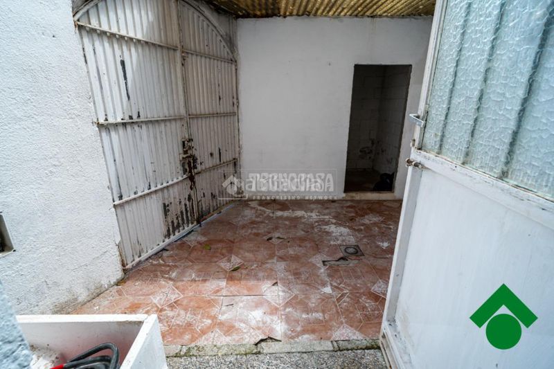 Foto e4a86f81-eda6-4ae7-ae7f-72e2f5d33b1e. Casa aparellada a Santa Fe