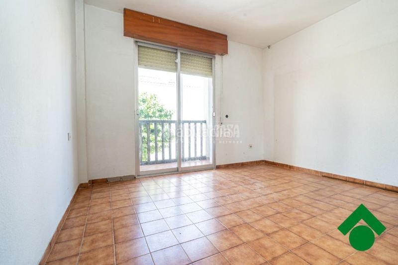 Foto f17df6ac-6e4f-4760-8a84-ebf032f94a6b. Casa aparellada a Santa Fe