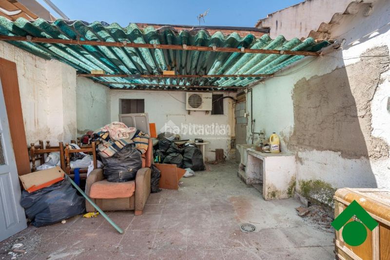 Foto 6a07cb30-ff05-4a02-8640-e1e45847038b. Casa aparellada a Santa Fe