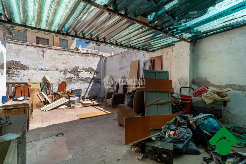 Foto 964eef45-9fb6-4808-8c6d-c31a1634975d. Casa aparellada a Santa Fe