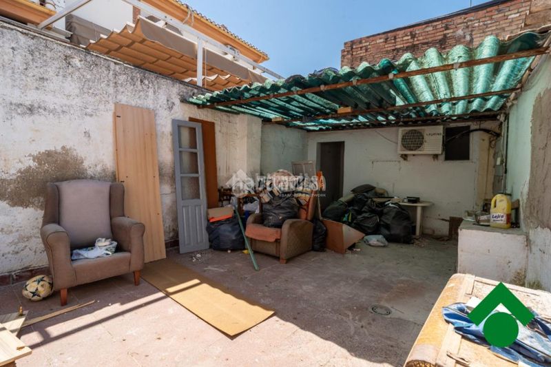 Foto cc320dd7-1b5e-47e2-9d84-06050908b626. Casa aparellada a Santa Fe