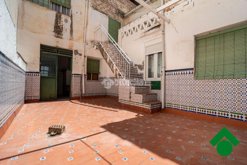 Foto 68393369-44c0-4e85-96a2-86577e8327f7. Casa aparellada amb aparcament a Las Flores - Huerta Gabias (Las)