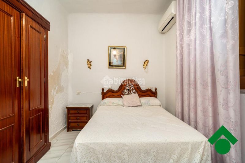 Foto ab41cc84-1a43-4d21-aef1-5e9412b29219. Casa aparellada amb aparcament a Las Flores - Huerta Gabias (Las)