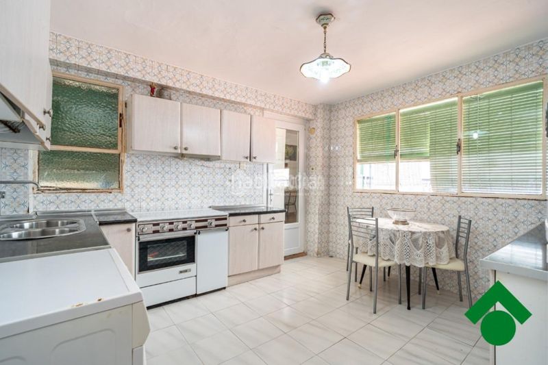 Foto b85fb5c4-b59d-4f82-9491-085851ae51d6. Casa aparellada amb aparcament a Las Flores - Huerta Gabias (Las)