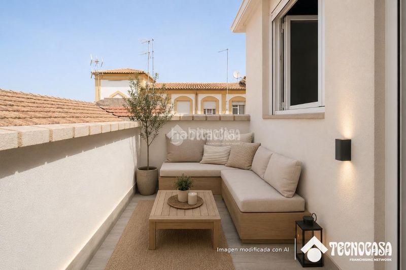 Foto 43b441c9-cb4b-4050-bf87-39f306d8b675. Casa aparellada a Santa Fe