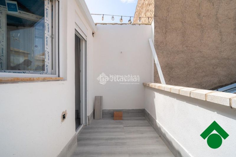 Foto b41e70e4-4fec-4e2e-b894-260f1f5e3b37. Casa aparellada a Santa Fe
