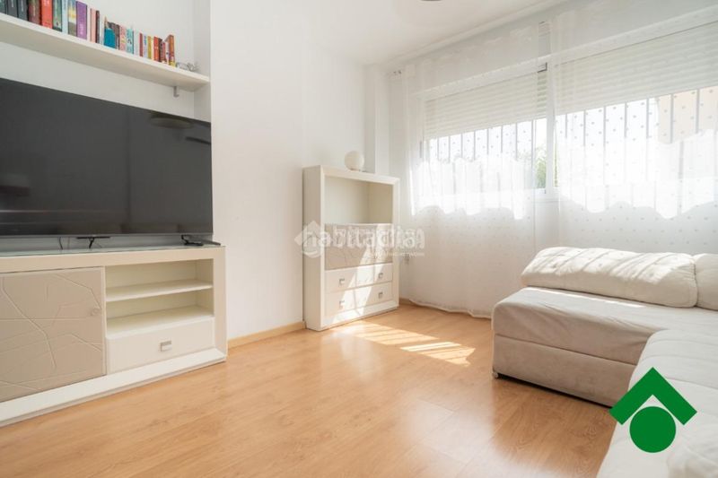 Foto adb0cf00-04fd-4286-b792-8ae35a89a23d. Pis amb aparcament a Híjar Gabias (Las)