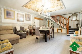 Casa bifamiliare in Santa Fe. Casa en venta en santa fe