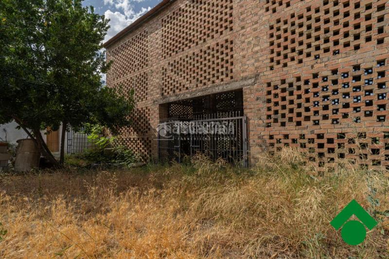 Foto 01bf5f8e-e210-4ce5-a034-9d651f770e86. Masía casa rural en venta en santa fe en Fuente Vaqueros