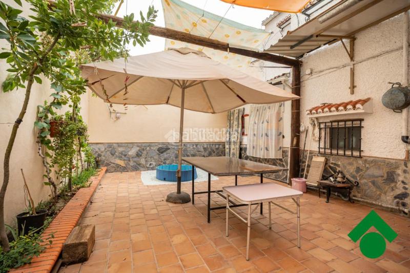 Foto 677d08f9-d28b-49a4-9e94-e8ca1cfb9726. Casa pareada casa en venta en Santa Fe