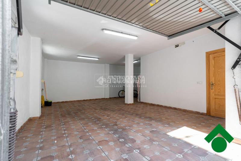 Foto c38f05d2-ff6b-440c-8172-db7e0133d5b0. Local commercial dans Santa Fe