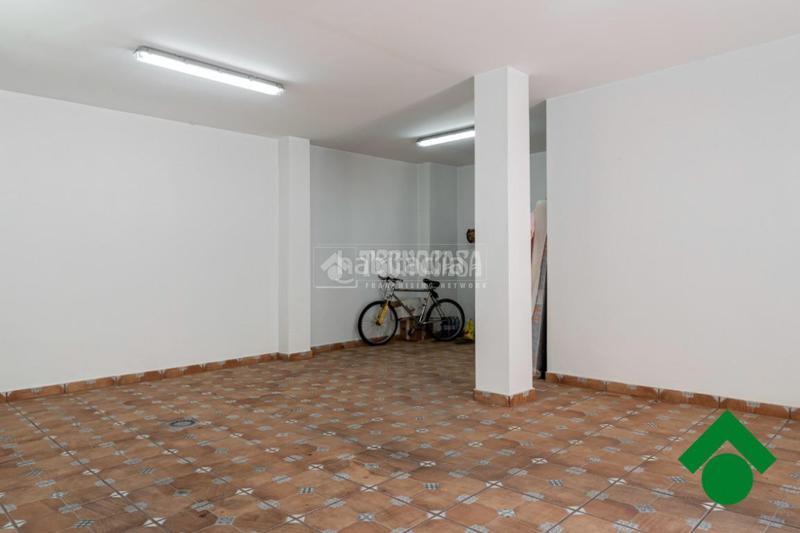 Foto c80c3580-764d-421d-8f83-8de33b35d928. Local commercial dans Santa Fe