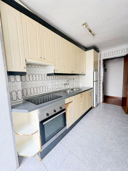 Foto f54e85c0-0b15-4359-b3b9-89bdd2be06be. Piso  en venta en La Avanzada-La Cueva Fuenlabrada