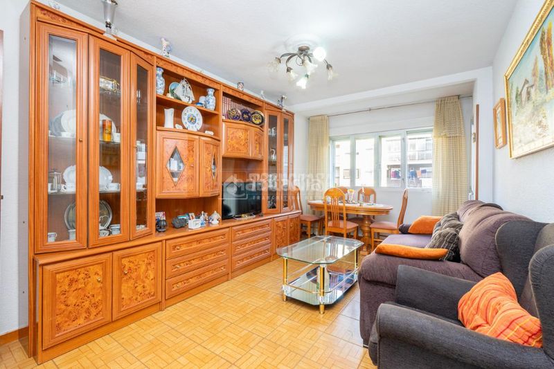 Foto c6d3504a-b916-4910-9a3b-0bfe02eb995c. Piso  en venta en Coslada pueblo Coslada