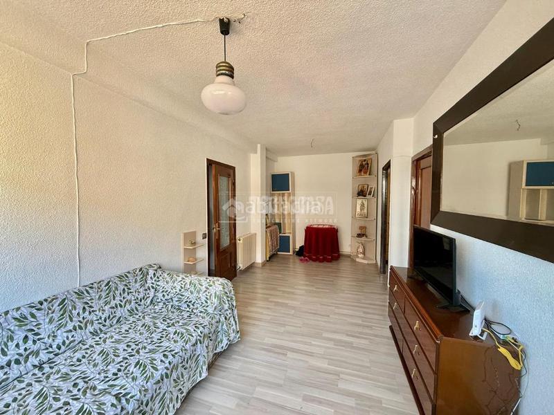 Foto 3aba73e9-c742-4fa4-b73b-d6a3b1a1a5ea. Piso  en venta en Coslada pueblo Coslada