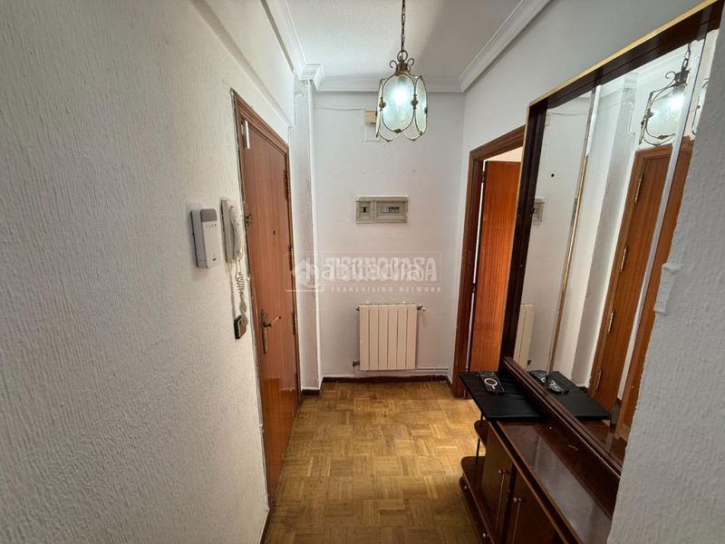 Foto 01707148-e820-433b-af68-e8202e26c948. Piso  en venta en Zofío Madrid