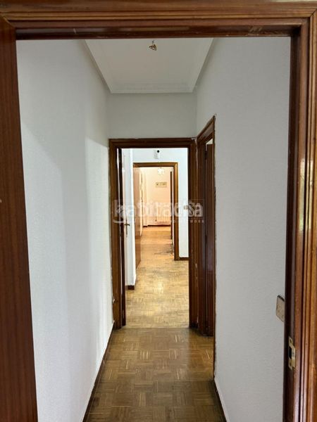 Foto f25adab4-36ce-4d36-888f-9b3801f6e19c. Piso  en venta en Zofío Madrid