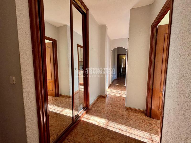 Foto b8c8ee5b-ea36-48f2-9b2a-b60ce73260d8. Rent flat in Concepción Madrid