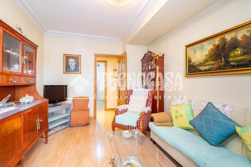 Foto 2b496034-e6d4-440f-a78c-baee10ab0940. Flat with heating parking in Concepción Madrid