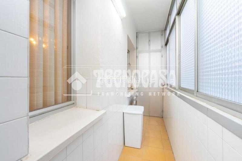 Foto 5a69f5cb-0618-4359-a59d-fcff10981050. Flat with heating parking in Concepción Madrid