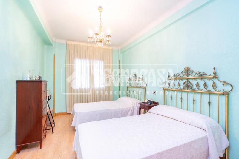 Foto e20cb9d7-3fa4-4c3e-a281-351577253d33. Flat with heating parking in Concepción Madrid