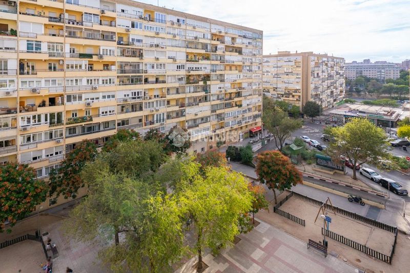 Foto 12002b5c-f318-405d-85f6-308b05d363d4. Flat with heating in Concepción Madrid
