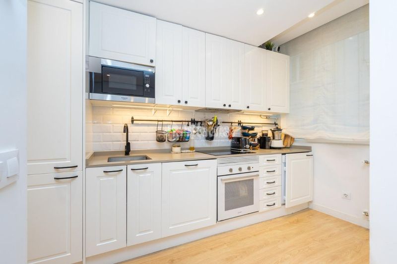Foto f886e6be-ba09-4bb7-98dd-3bd78bf38416. Flat with heating in Concepción Madrid