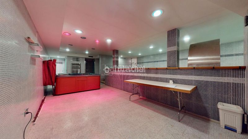 Foto a1980409-2ead-4384-9538-b1600c65c052. Pis a Horche