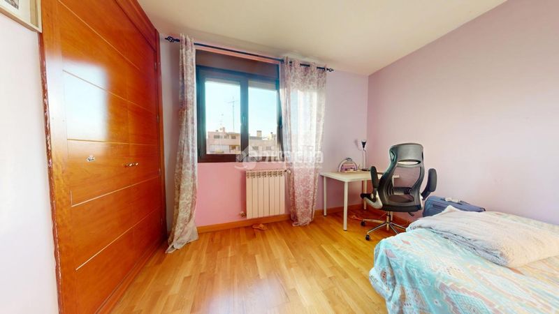 Foto fc6301c5-51c6-4ee9-8d07-606fab8bd335. Pis a Yebes - valdeluz Yebes