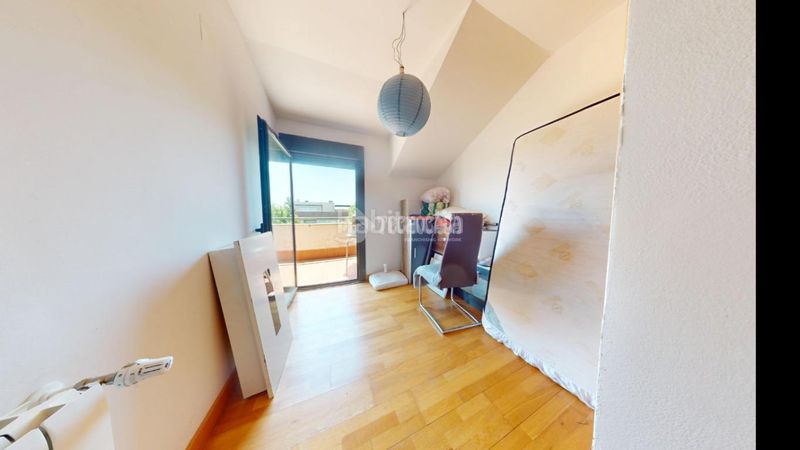 Foto 29fd487b-e2f7-42a8-b594-321d045fa1a5. Duplex con riscaldamento parcheggio in Yebes - valdeluz Yebes