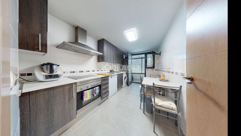 Foto 2e3f8c82-72e7-4ae5-9e17-865a055624f1. Duplex con riscaldamento parcheggio in Yebes - valdeluz Yebes
