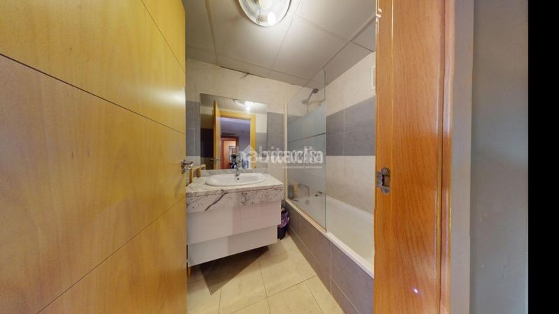 Foto 625ad622-8b70-4d24-bdda-9937510b31d6. Duplex con riscaldamento parcheggio in Yebes - valdeluz Yebes