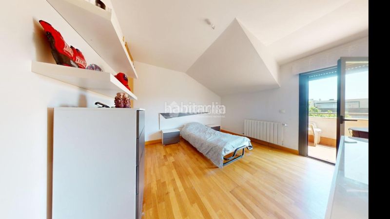 Foto 9e3f995b-aa0b-4342-b630-3afa4a38388b. Duplex con riscaldamento parcheggio in Yebes - valdeluz Yebes