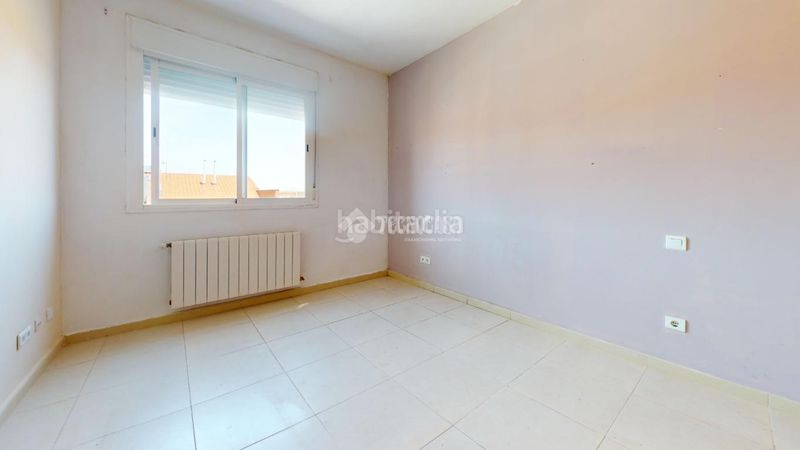Foto 07f010dd-3765-4059-bb00-65a30074b407. Casa aparellada amb calefacció a Yebes - pueblo Yebes