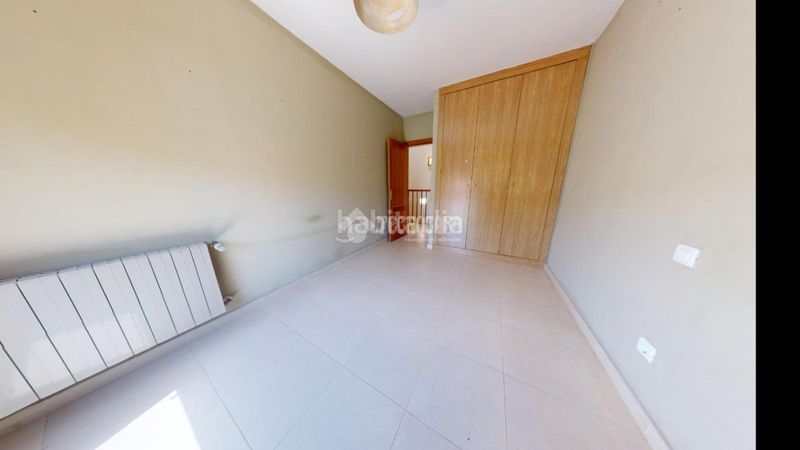 Foto 156c7379-e7b6-4fdf-a169-219a64a49a5f. Casa aparellada amb calefacció a Yebes - pueblo Yebes