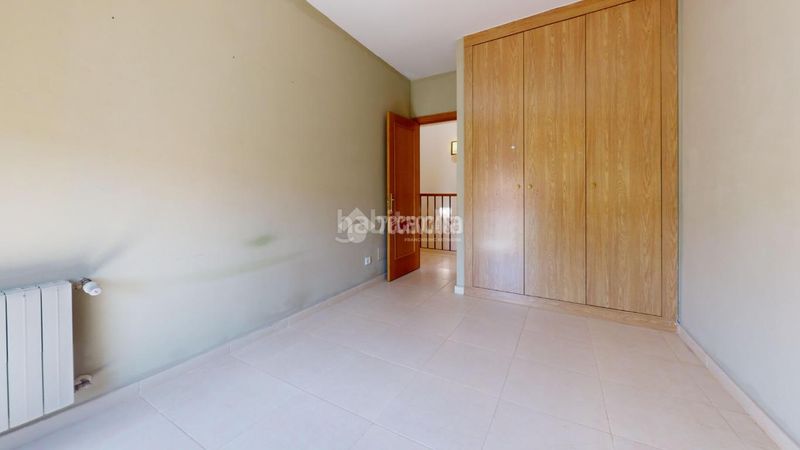 Foto 60833f61-b152-4967-98fa-7b060ccd300c. Casa aparellada amb calefacció a Yebes - pueblo Yebes