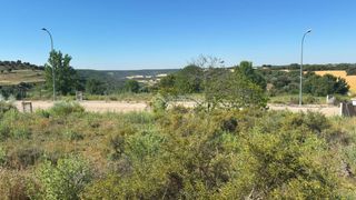 Wohngrundstück in Yebes - Pueblo. Terrenos en venta en yebes  valdeluz