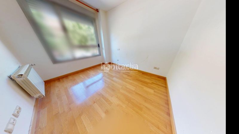 Foto cb039a07-1426-4976-9785-de6a14d75cf6. Pis amb calefacció piscina a Yebes - valdeluz Yebes