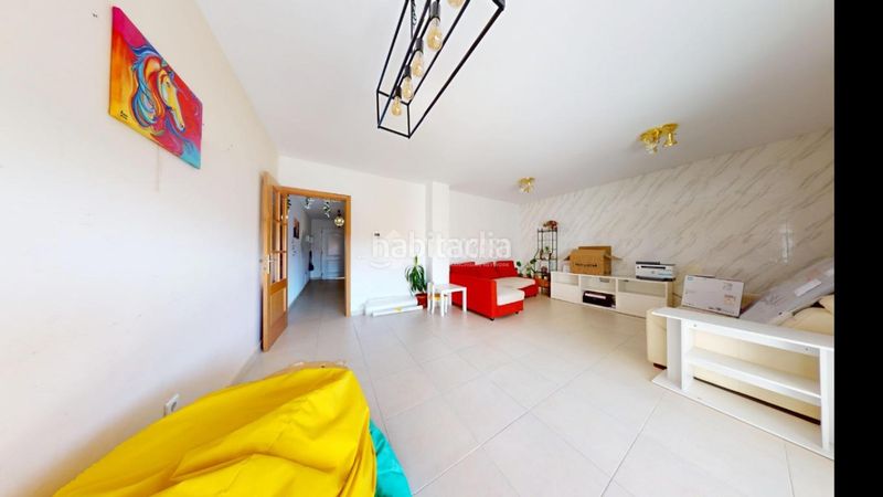 Foto 5cc92d42-7b2a-4598-a120-f085ea476331. Casa aparellada a Yebes - pueblo Yebes